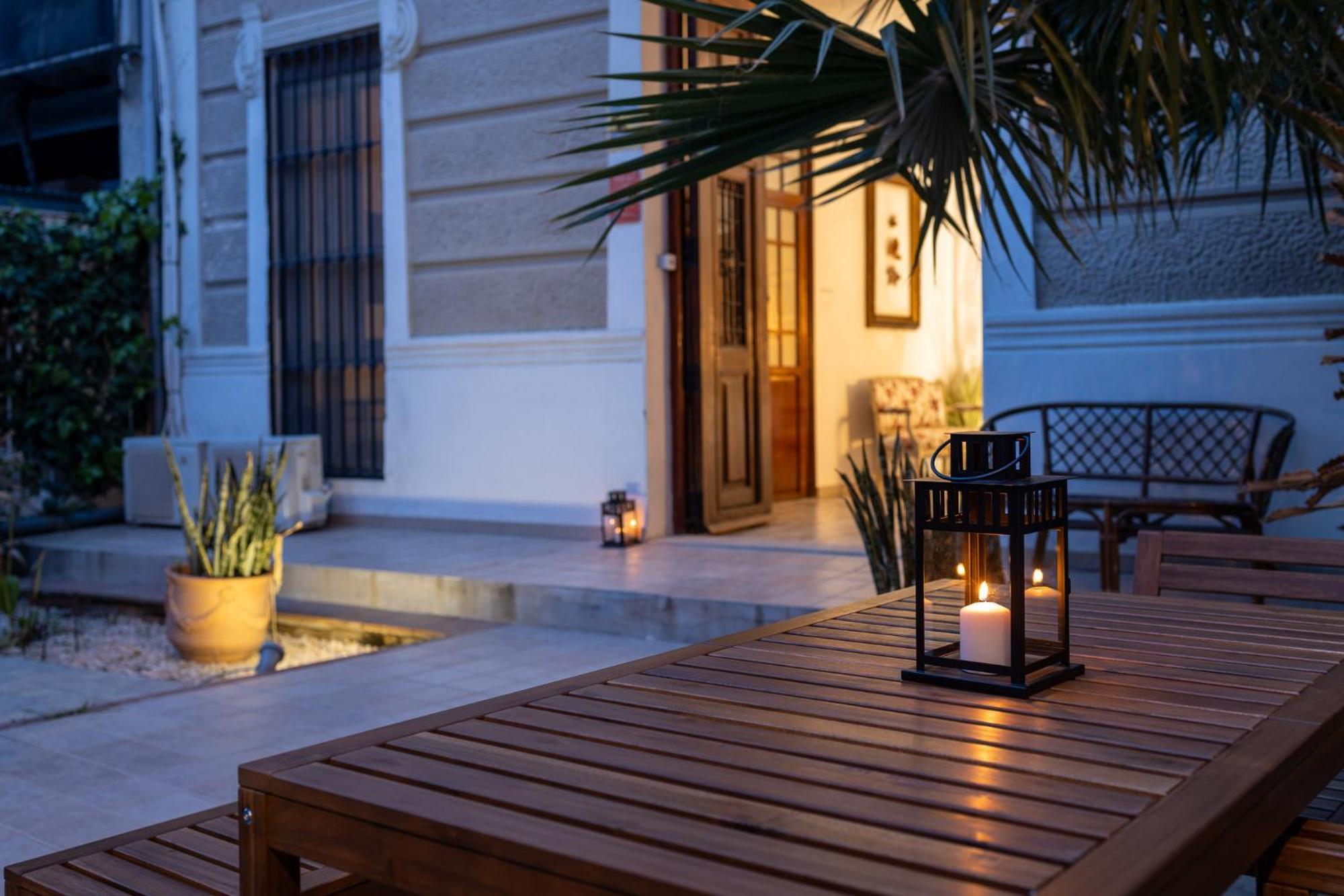 Portrait Boutique Guesthouse Валенсія Екстер'єр фото