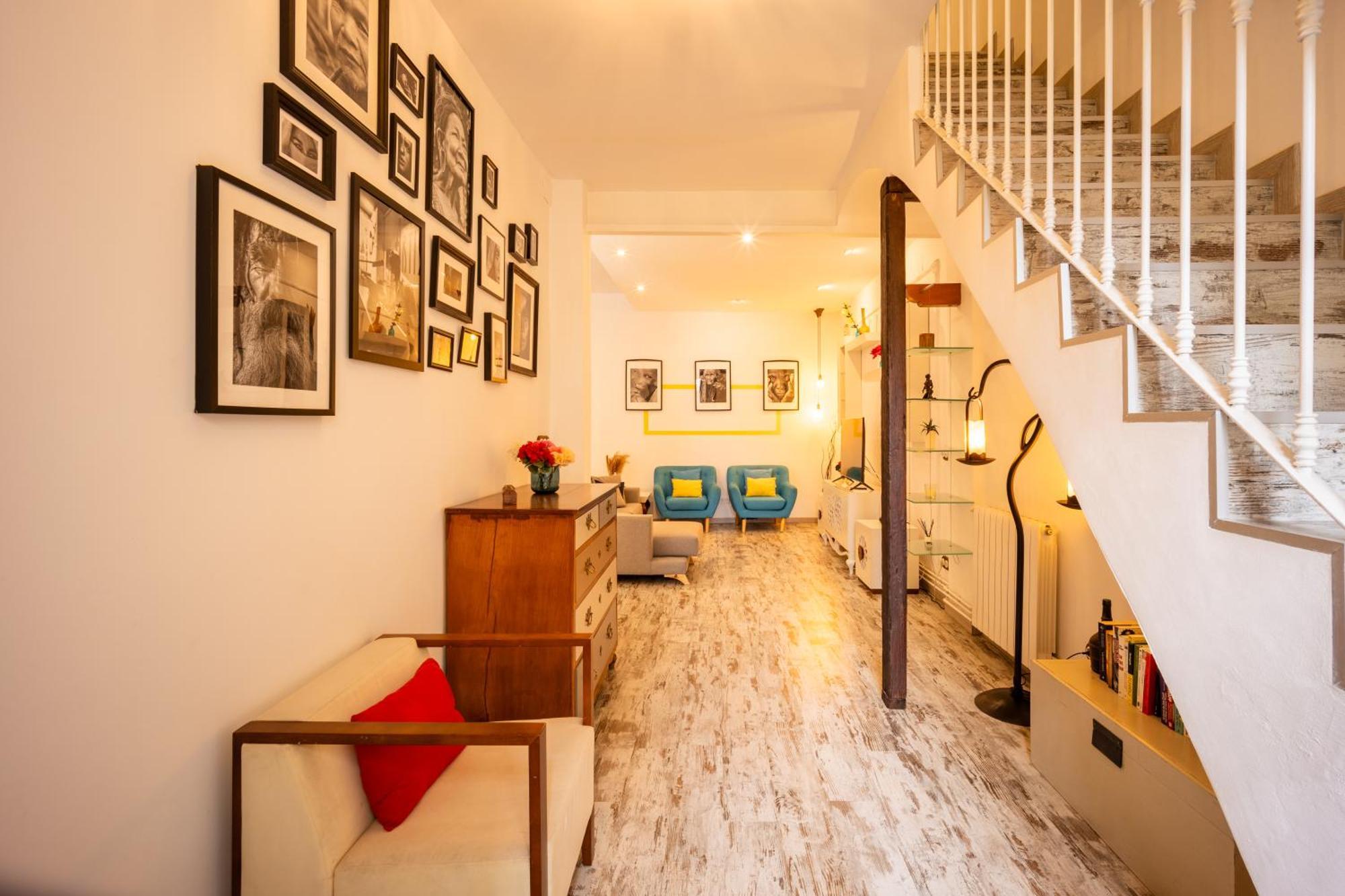 Portrait Boutique Guesthouse Валенсія Екстер'єр фото
