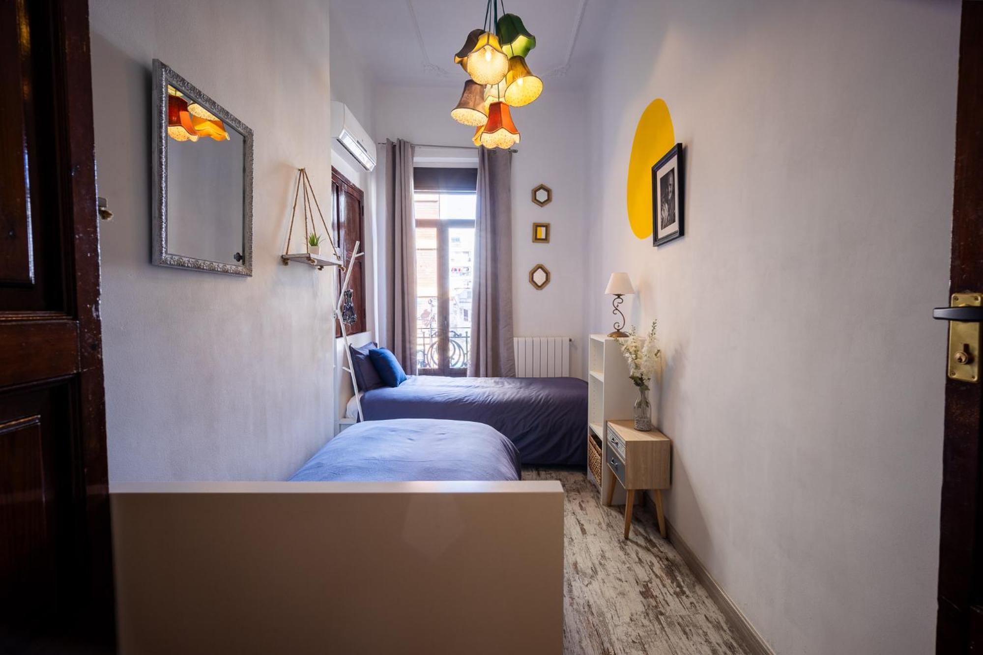 Portrait Boutique Guesthouse Валенсія Екстер'єр фото